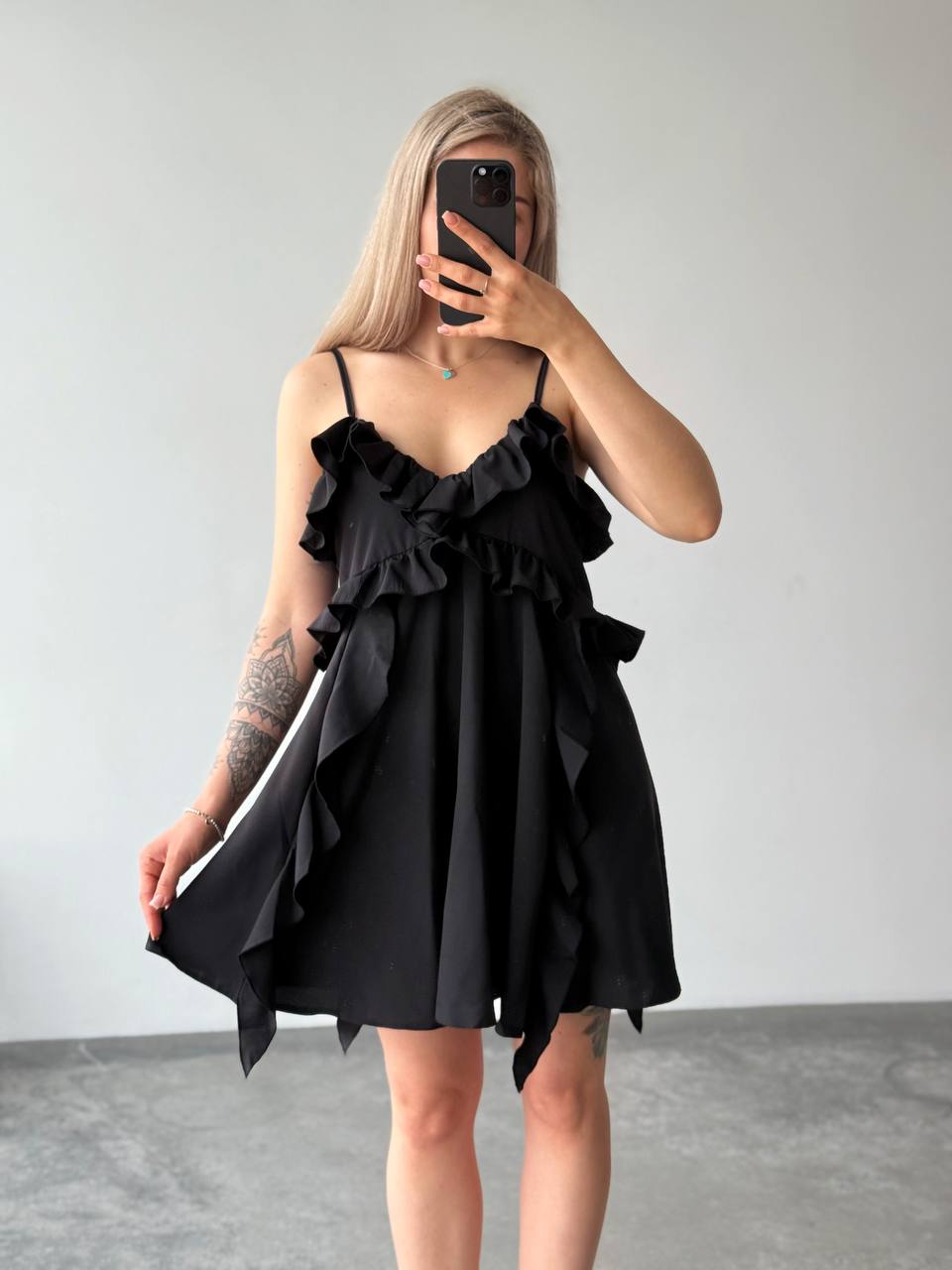 Неймовірна сукня в стилі бохо з воланами 😍