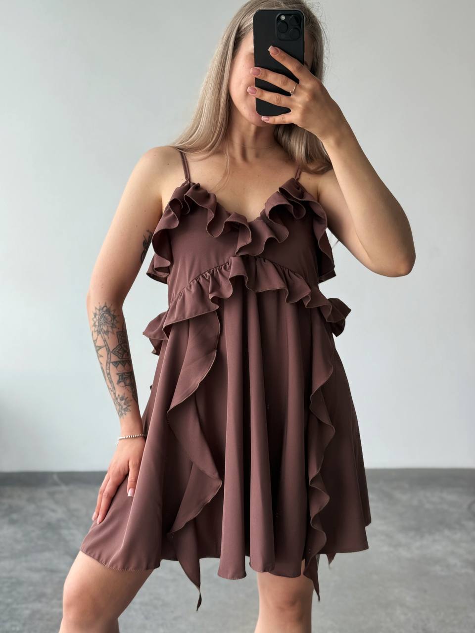 Неймовірна сукня в стилі бохо з воланами 😍